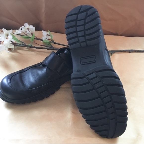 Coach commuter ALL leather black sneaker loafer😍😍 - Picture 3 of 7